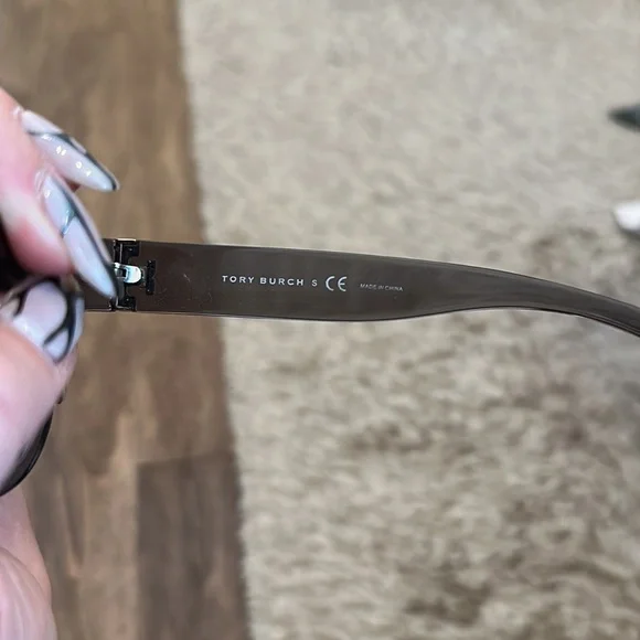 Gray Tory Burch Sunglasses - Picture 5 of 10